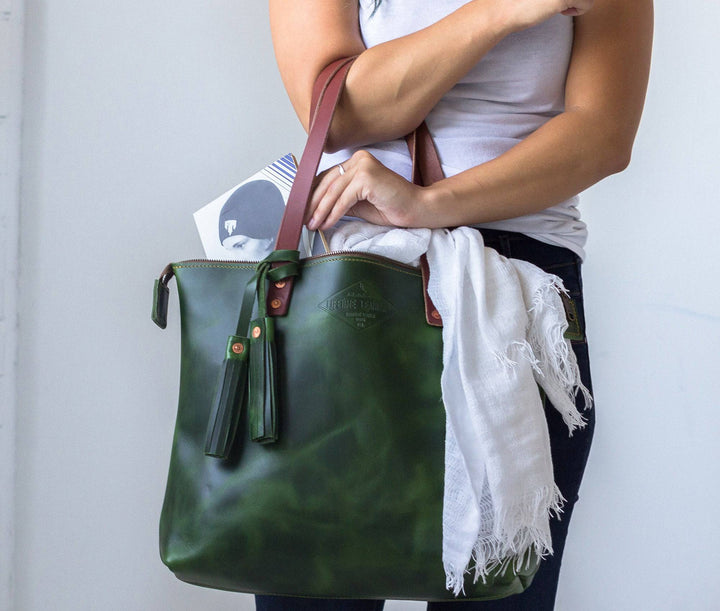 Zippered_Leather_Tote_-